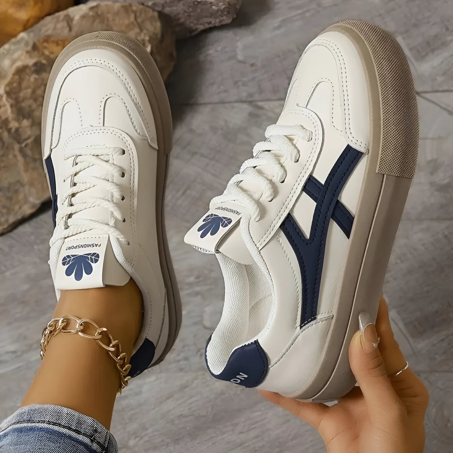 NOVERA™ | Lage Sneakers