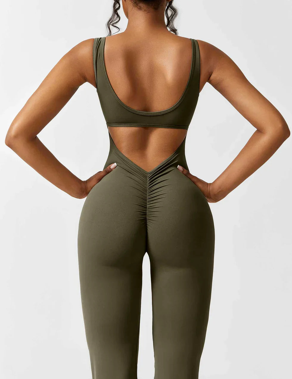 NOVERA™ | Trendy & Flatterende V-Back Jumpsuit